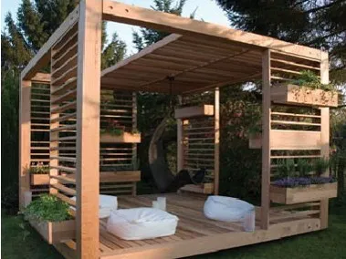 Pièce de bois massives mais aspect contemporain